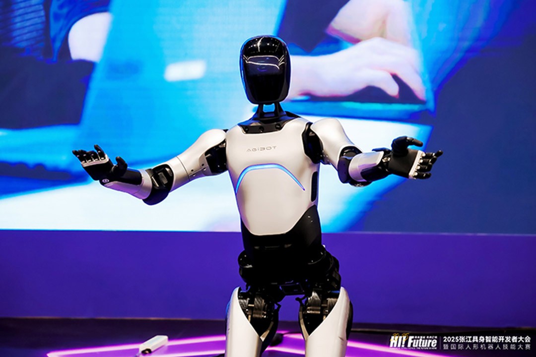 KY开元远征A2成全球首个同时拥有中美欧认证的人形机器人